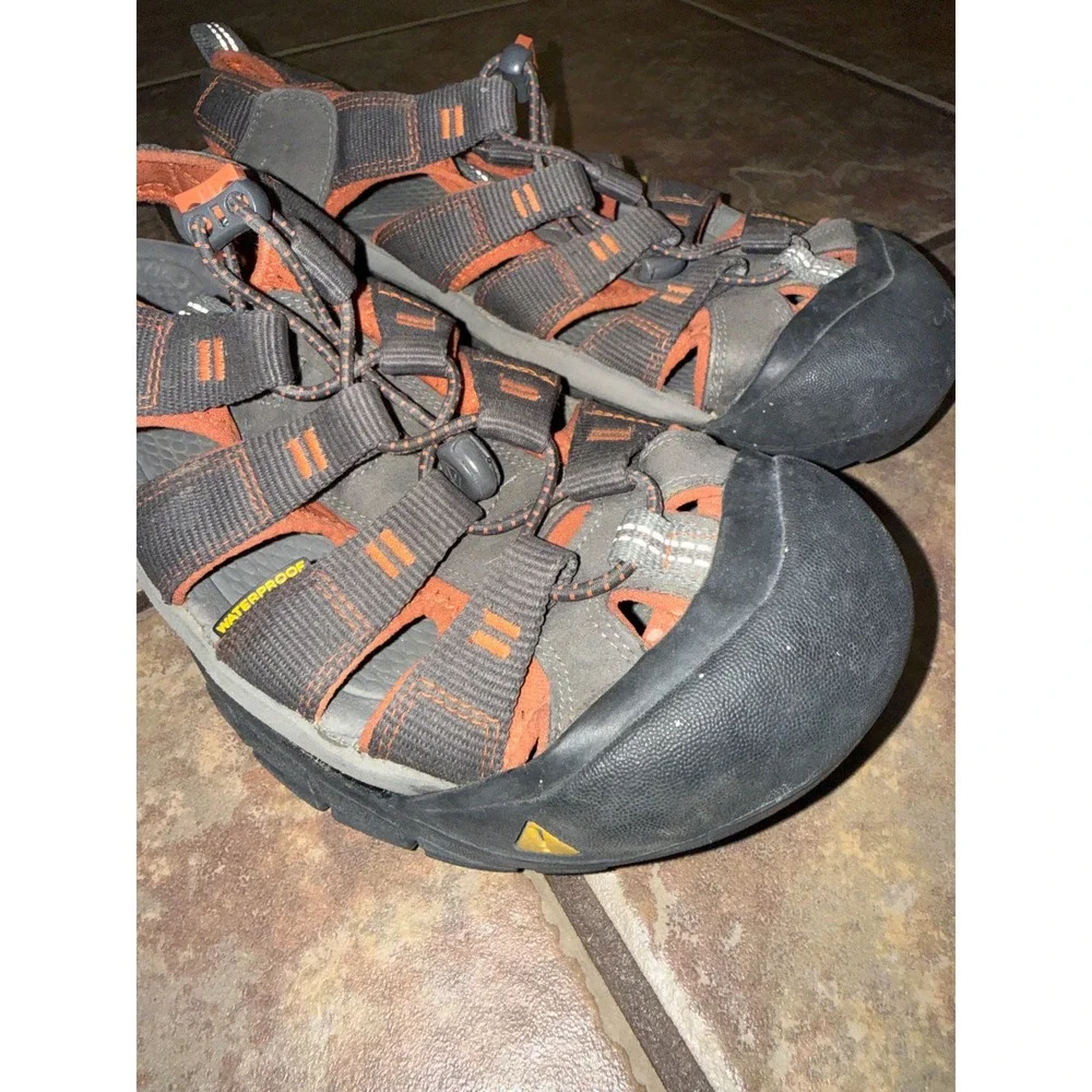 Keen Newport H2 Waterproof Sandals Mens 12 Grey Orange Hiking Shoes 1001921